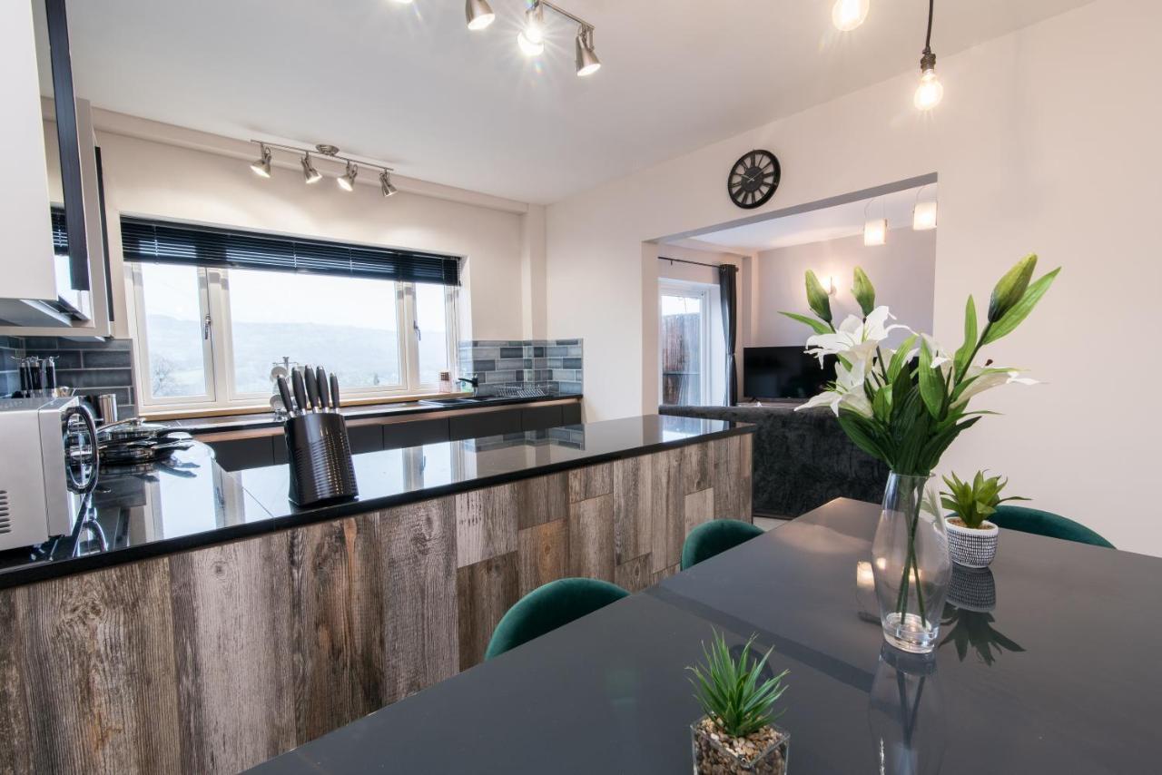 Immaculate 3 Bed House - Stunning Balcony Views Apartamento Matlock  Exterior foto