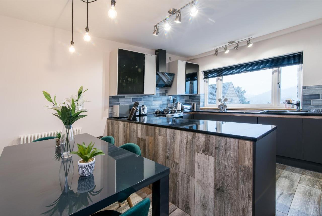 Immaculate 3 Bed House - Stunning Balcony Views Apartamento Matlock  Exterior foto