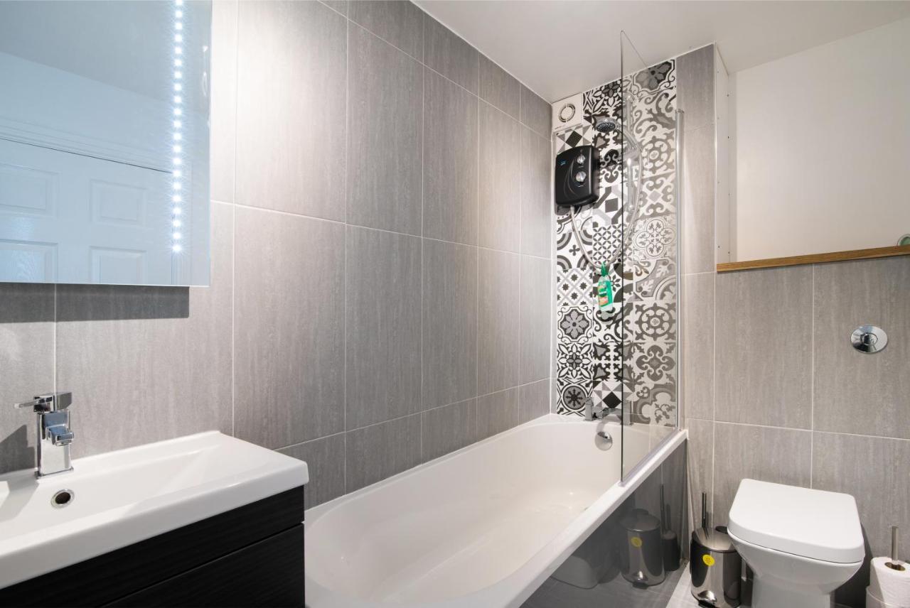 Immaculate 3 Bed House - Stunning Balcony Views Apartamento Matlock  Exterior foto