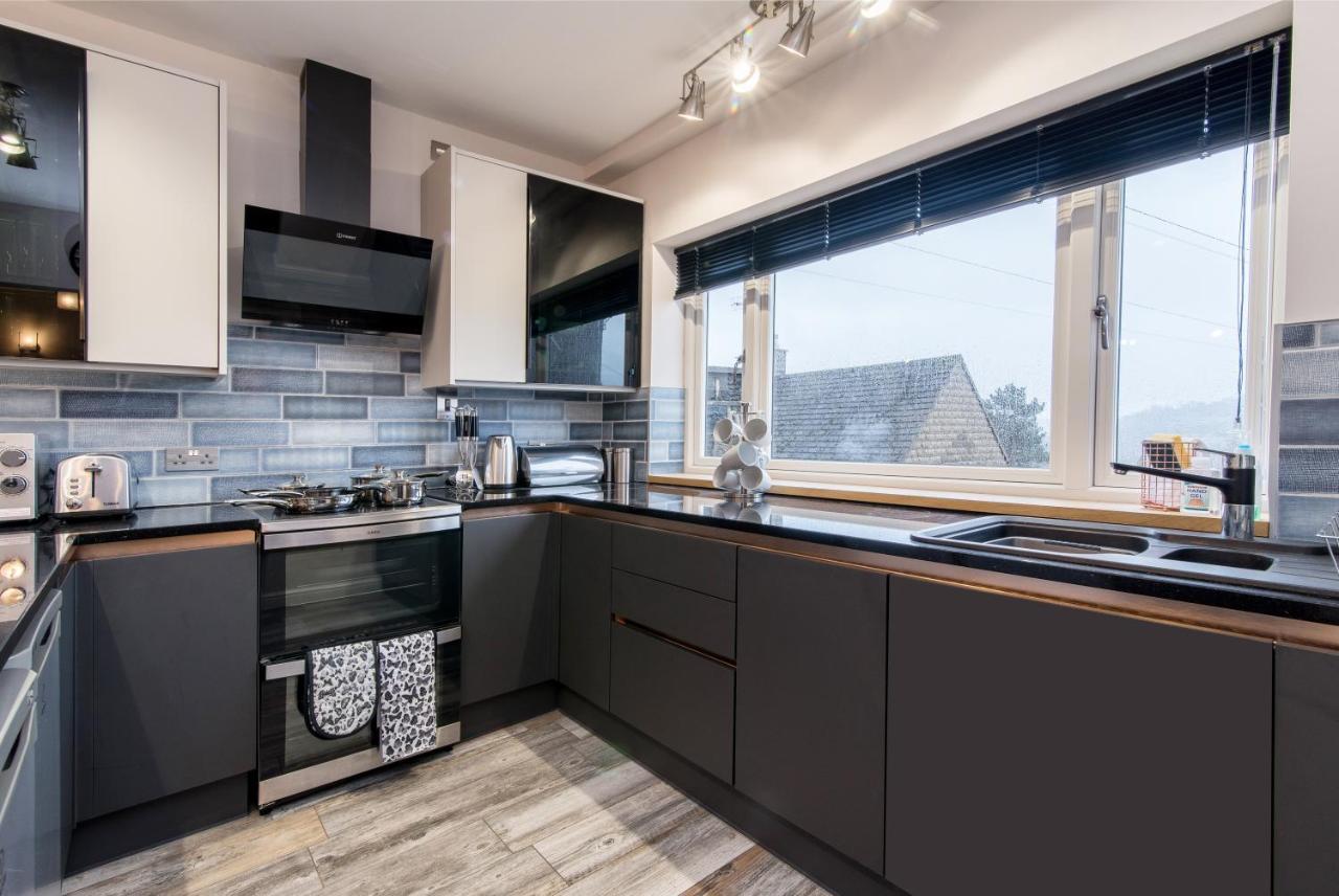 Immaculate 3 Bed House - Stunning Balcony Views Apartamento Matlock  Exterior foto