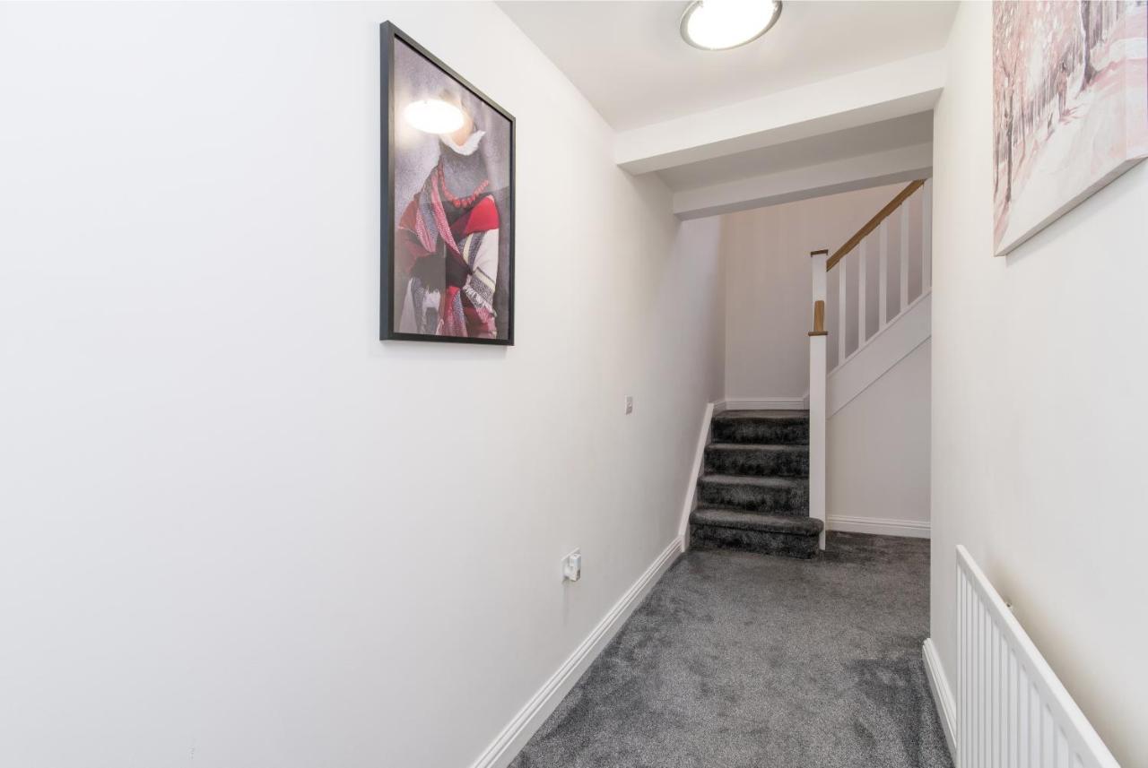 Immaculate 3 Bed House - Stunning Balcony Views Apartamento Matlock  Exterior foto